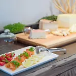 Otel Borgo La Chiaracia & 5*