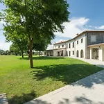 Borgo La Chiaracia & 5*