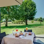 ホテル Borgo La Chiaracia &