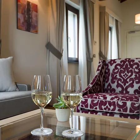 Hotel Borgo La Chiaracia &