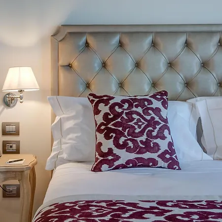 Borgo La Chiaracia & Hotel 5*