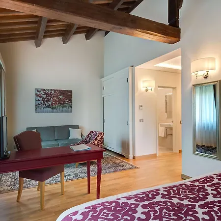 Borgo La Chiaracia &