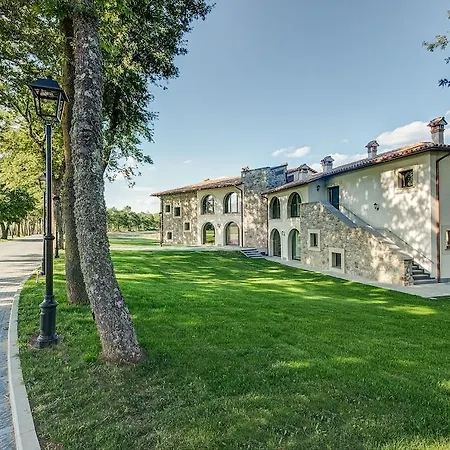 Borgo La Chiaracia & Castel Giorgio