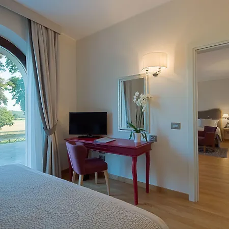 Borgo La Chiaracia & 5* Castel Giorgio