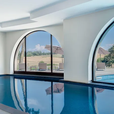 Borgo La Chiaracia & 5*