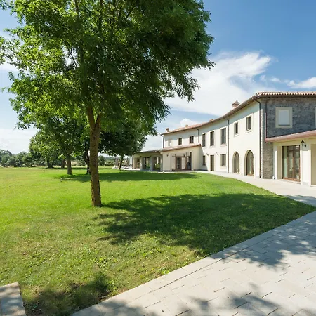 Borgo La Chiaracia & 5*