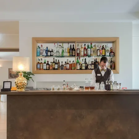 Borgo La Chiaracia & ホテル Castel Giorgio