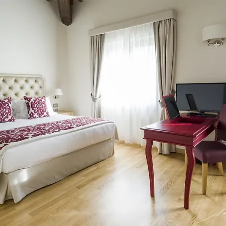 Borgo La Chiaracia &