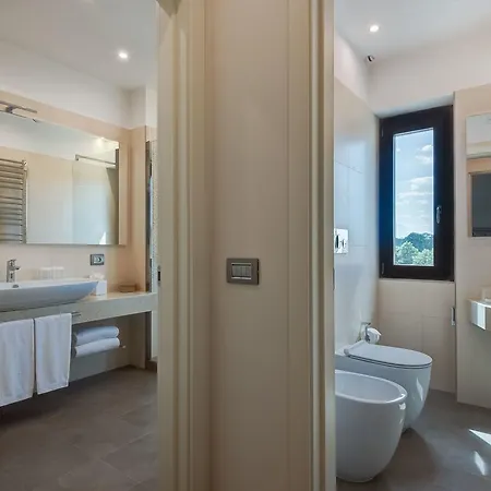 Hotel Borgo La Chiaracia &