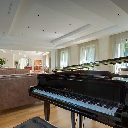 Borgo La Chiaracia & Hotel 5*