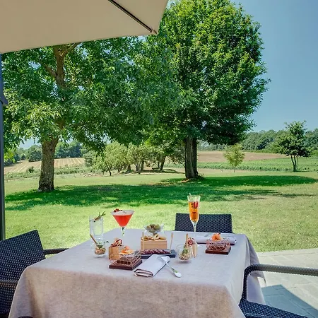 ホテル Borgo La Chiaracia &