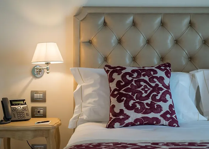 Borgo La Chiaracia & 5* Castel Giorgio