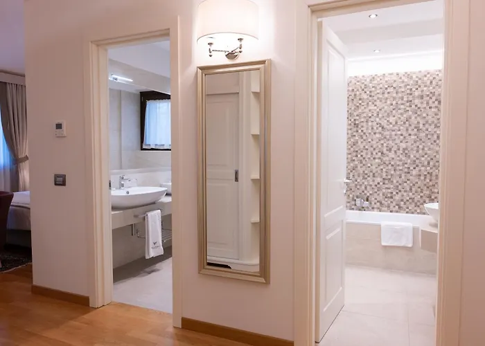 Borgo La Chiaracia & Hotel