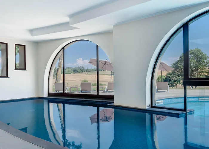 Borgo La Chiaracia & 5*