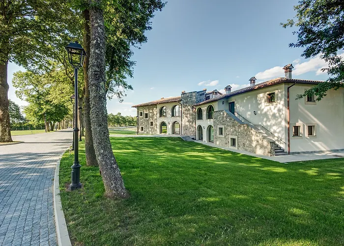 Hotel Borgo La Chiaracia & Castel Giorgio