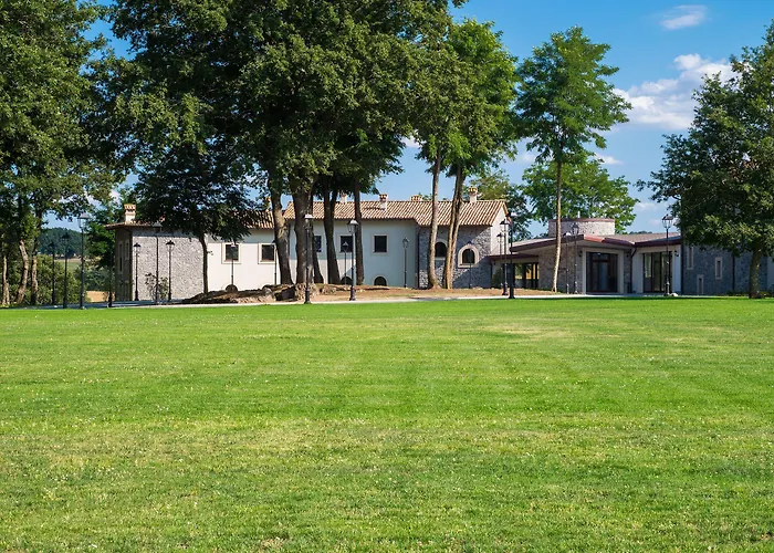 Borgo La Chiaracia & Hotel 5*