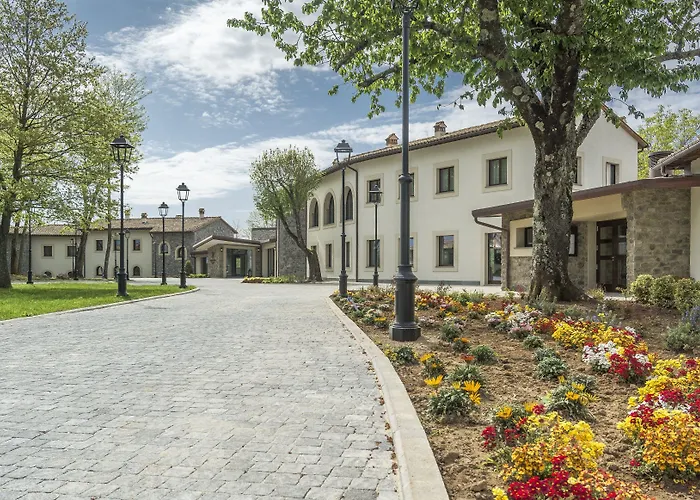 Borgo La Chiaracia & Hotel 5*