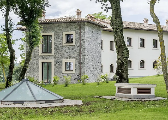 Hotel Borgo La Chiaracia & Castel Giorgio