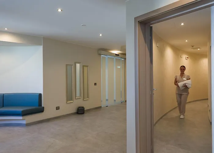 Borgo La Chiaracia & 5* Castel Giorgio