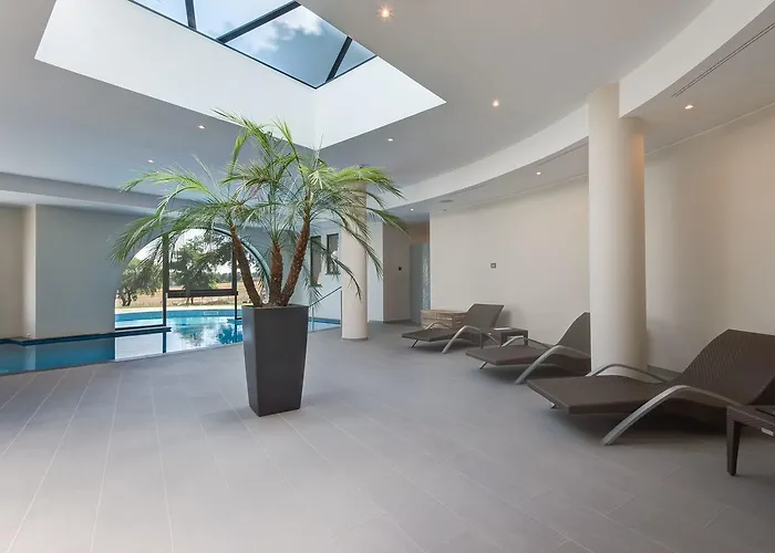 Borgo La Chiaracia & 5* Castel Giorgio