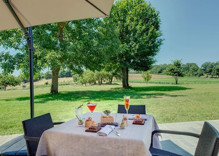 Hotel Borgo La Chiaracia &